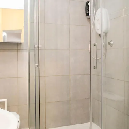 Charming For 4 People In 15 Paris