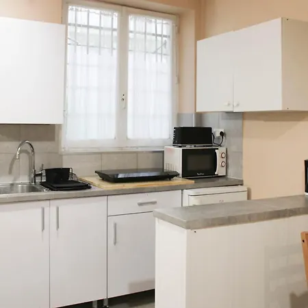 Charming For 4 People In 15 * Paris